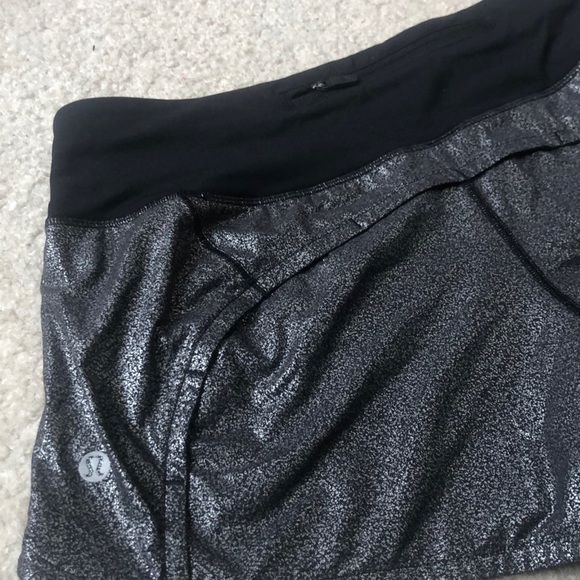 LULULEMON SPEED UP SHORTS - Picture 6 of 6